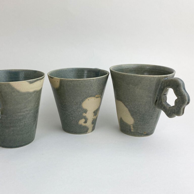 mugs gris