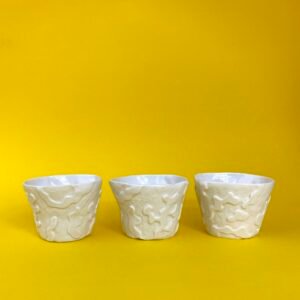 trio tasse à café en porcelaine